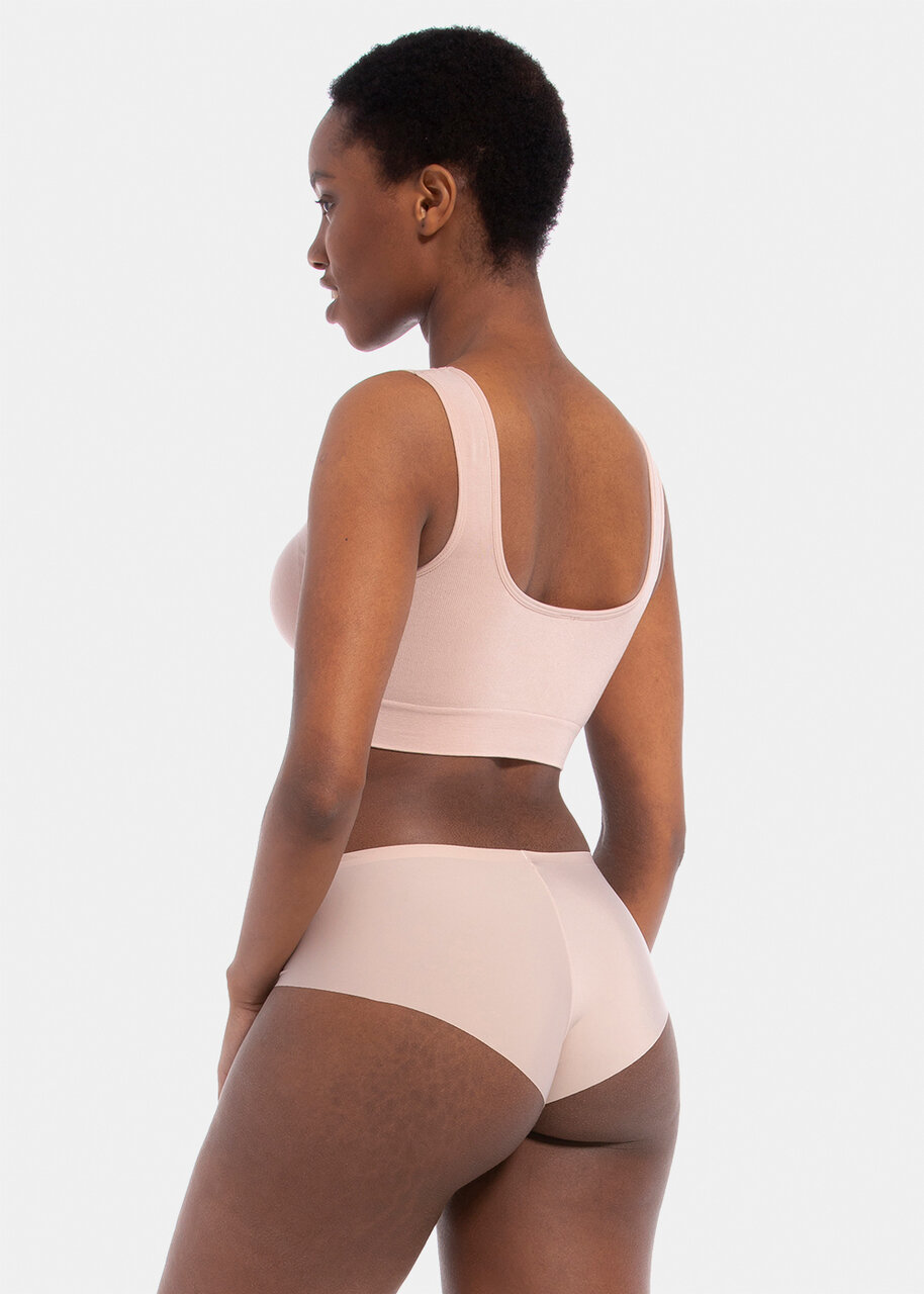 MAGIC Bodyfashion unveils new dream underwear styles - Underlines