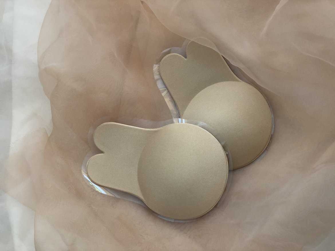10 Nude - Black Stick On Nipple Daisies Self Adhesive Breast Cover