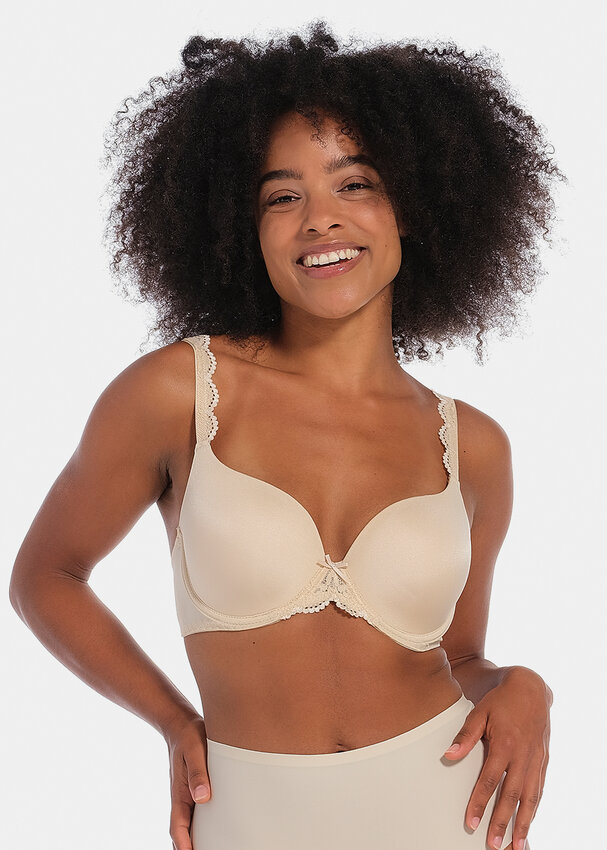 M J Online Shopping - new designs padded bra soft stuff. Size Available. 32, 34,36,38,40 Price. 650/- Whatsapp. 03355137151