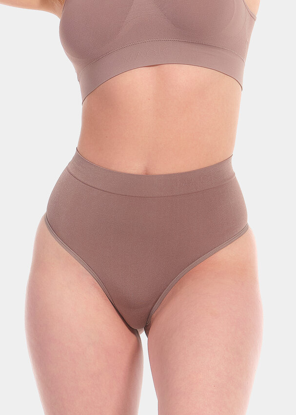 The Magic Knicker Shop - NEW REVIEW! Read my shapewear review of the Trinny  and Susannah The Magic Body Smoother Slip. RRP: £33.00. EXTRA FIRM slimming  control. SEAMLESS fabric. SLIMS and SHAPES